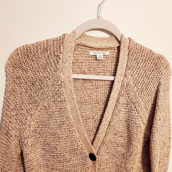 American Eagle | Women's Cropped Pink Cardigan Button-Down Sweater (Size Small) - Picture 3 of 14